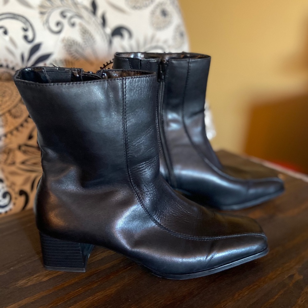 Pesaro 🦋 “Kim” Mid-Calf Block Heel Boot